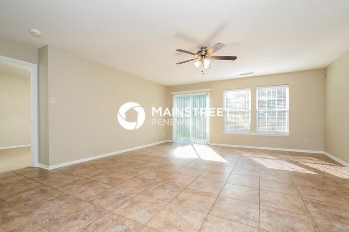4179 Lakewood Glen Dr - Photo 5 of 16
