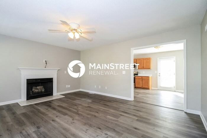 203 Lois Ln - Photo 4 of 18