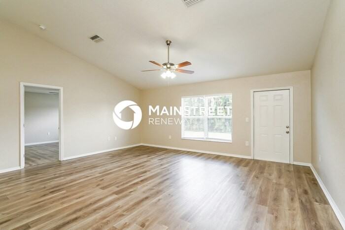 1817 Sw 12th Ln - Photo 3 of 16