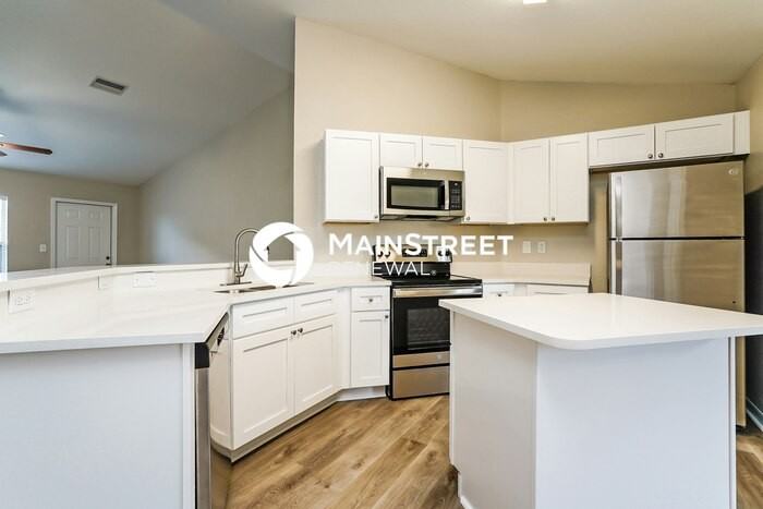 1817 Sw 12th Ln - Photo 6 of 16