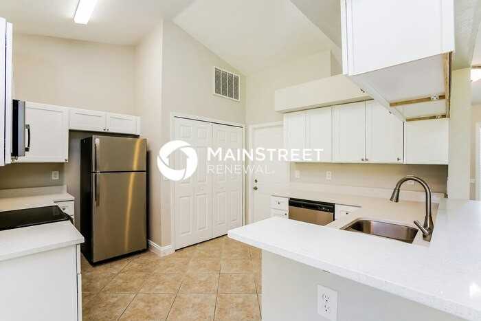 2221 Ne 3rd St - Photo 7 of 16
