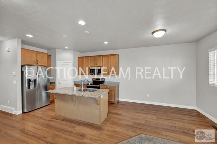 15142 S Wild Horse Way - Photo 4 of 27