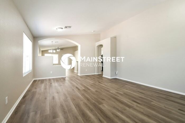 20311 N 81st Dr - Photo 4 of 16