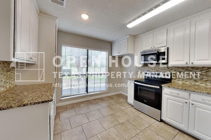4208 Staghorn Cir N - Photo 6 of 20