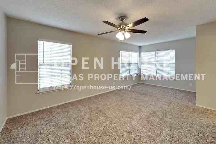 4208 Staghorn Cir N - Photo 7 of 20
