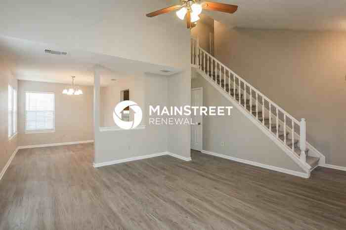 5421 Carriage Ct - Photo 7 of 17