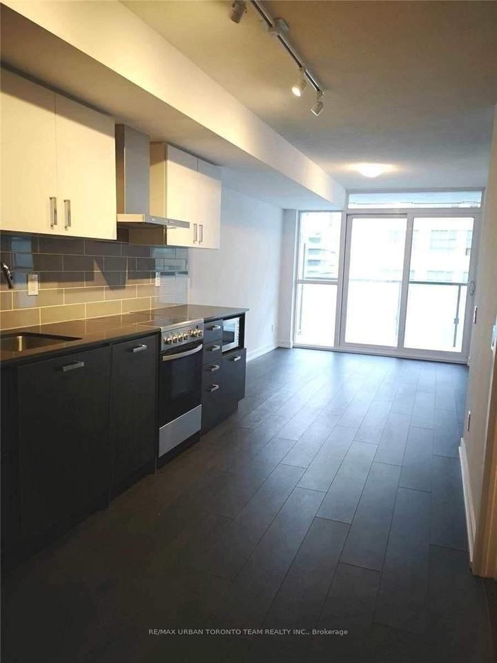 125 Redpath Avenue #608 - Photo 7 of 14