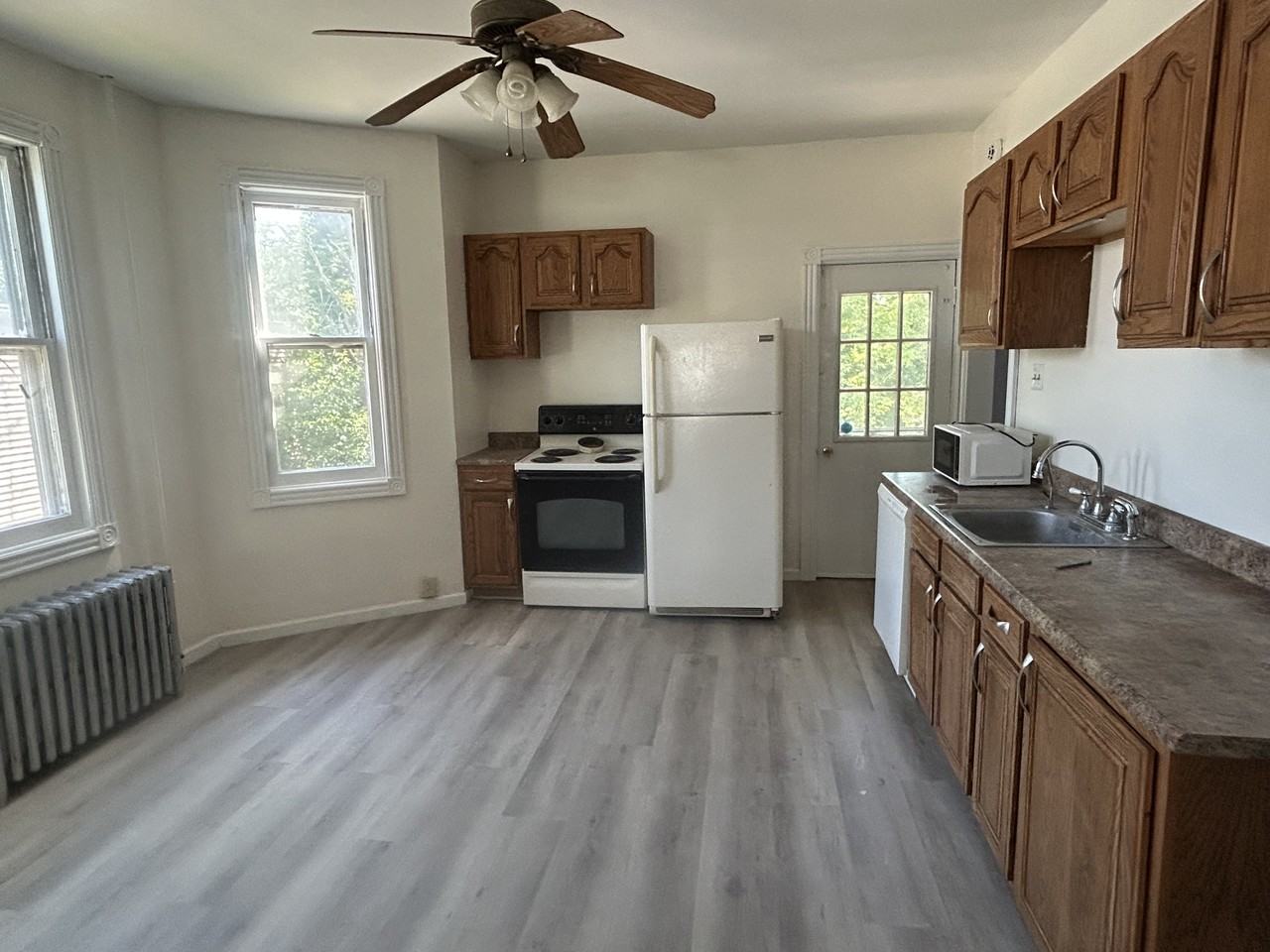 339 N 2nd St #NA - Photo 2 of 6