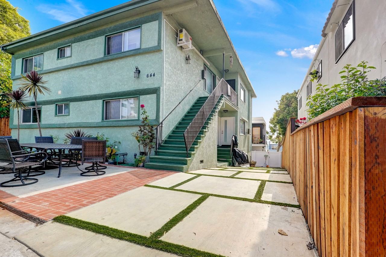 644 Pier Ave #1