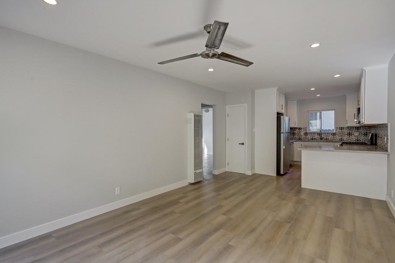 644 Pier Ave #1 - Photo 6 of 15