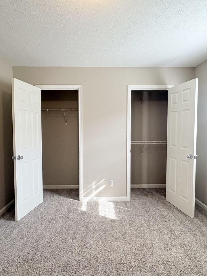 121 Hillridge Ct #C - Photo 7 of 14