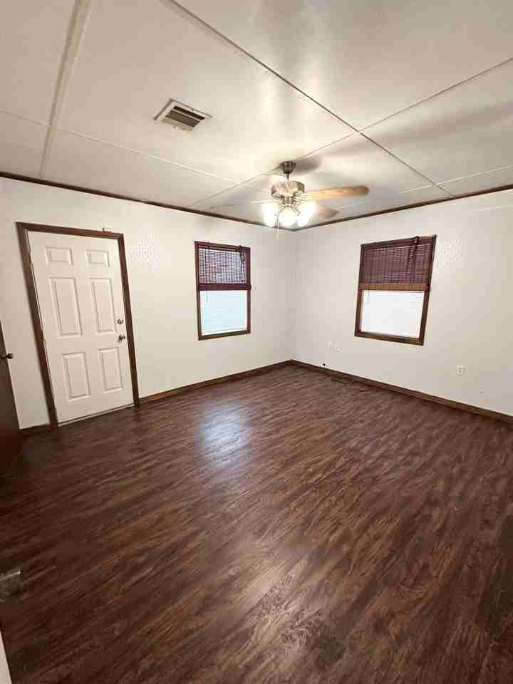 113 Thelma Dr #NA - Photo 4 of 10