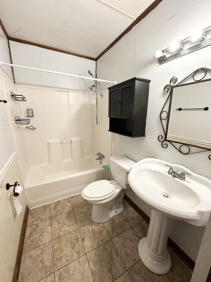 113 Thelma Dr #NA - Photo 6 of 10