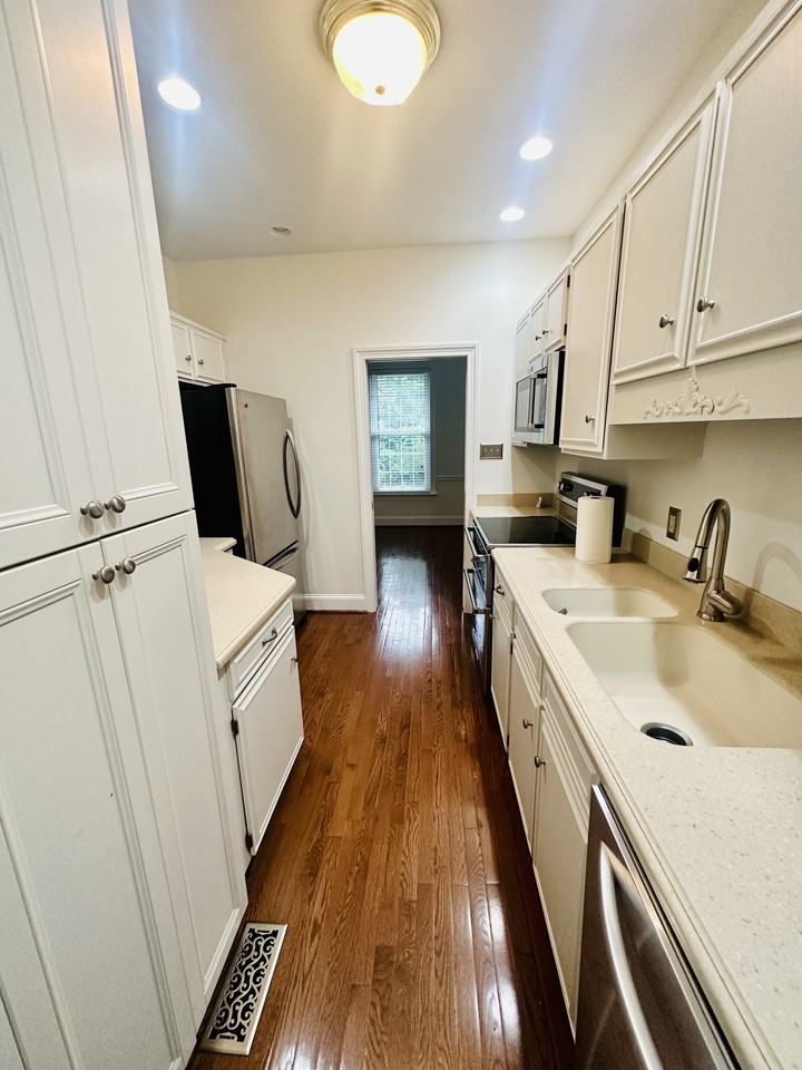 33 Sentinel Rd #136 - Photo 6 of 23