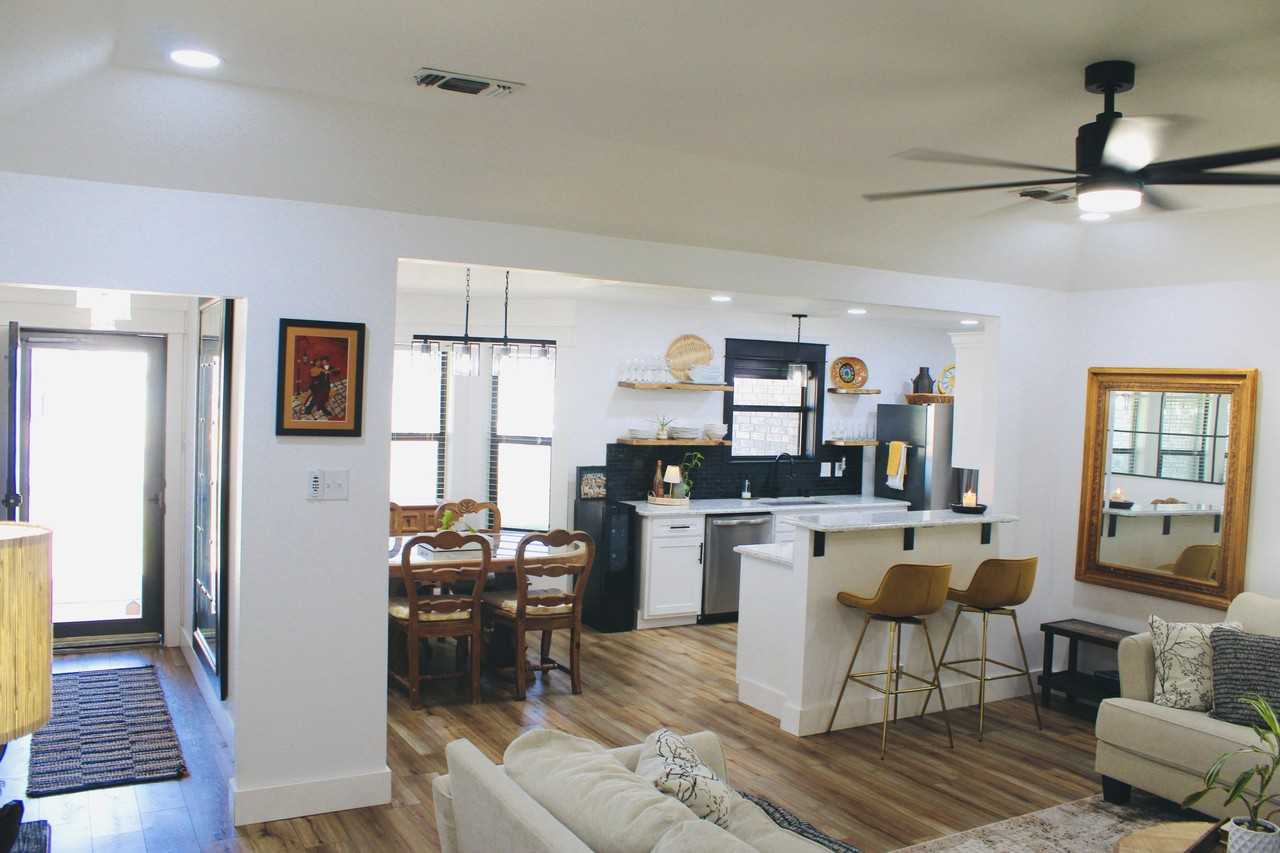 1021 Gregory Dr #NA - Photo 3 of 22