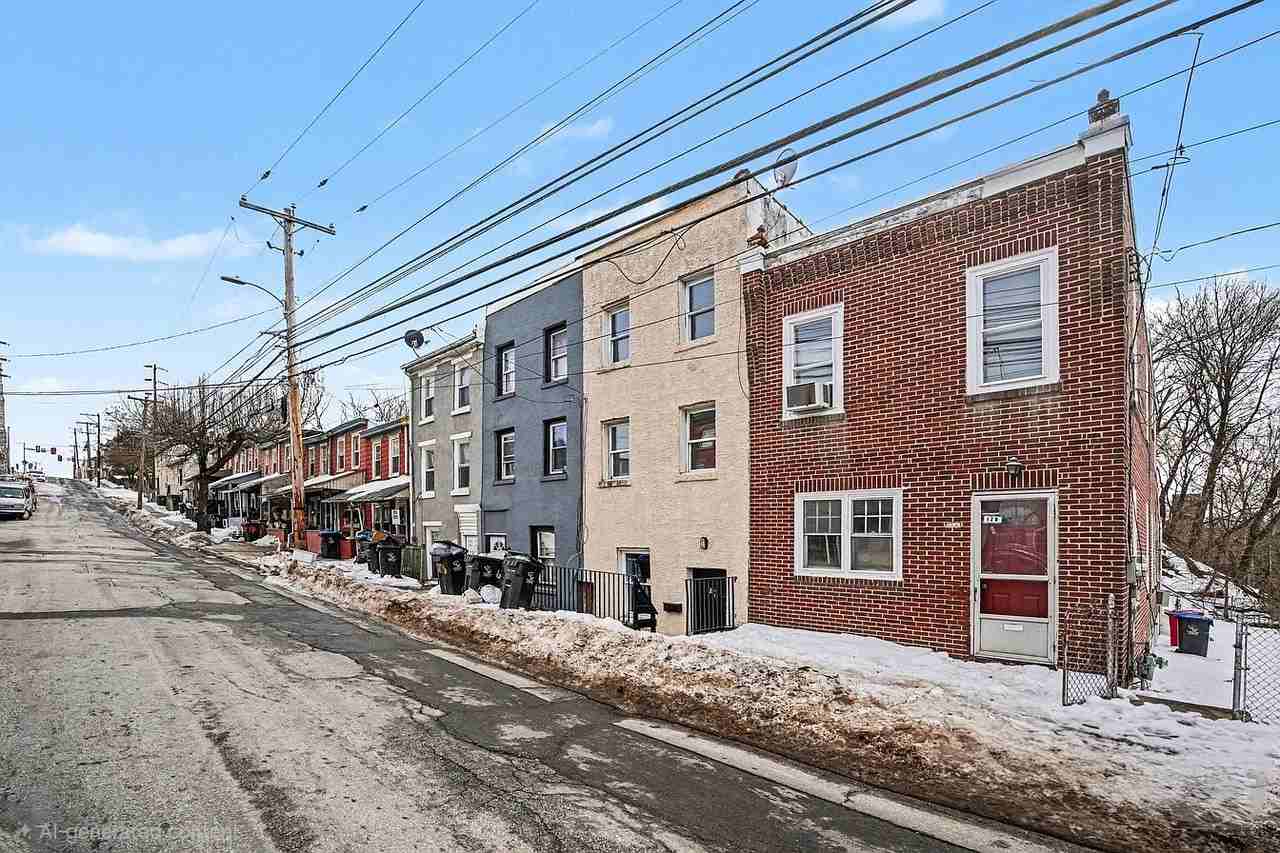 126 W Elm St #NA - Photo 2 of 16