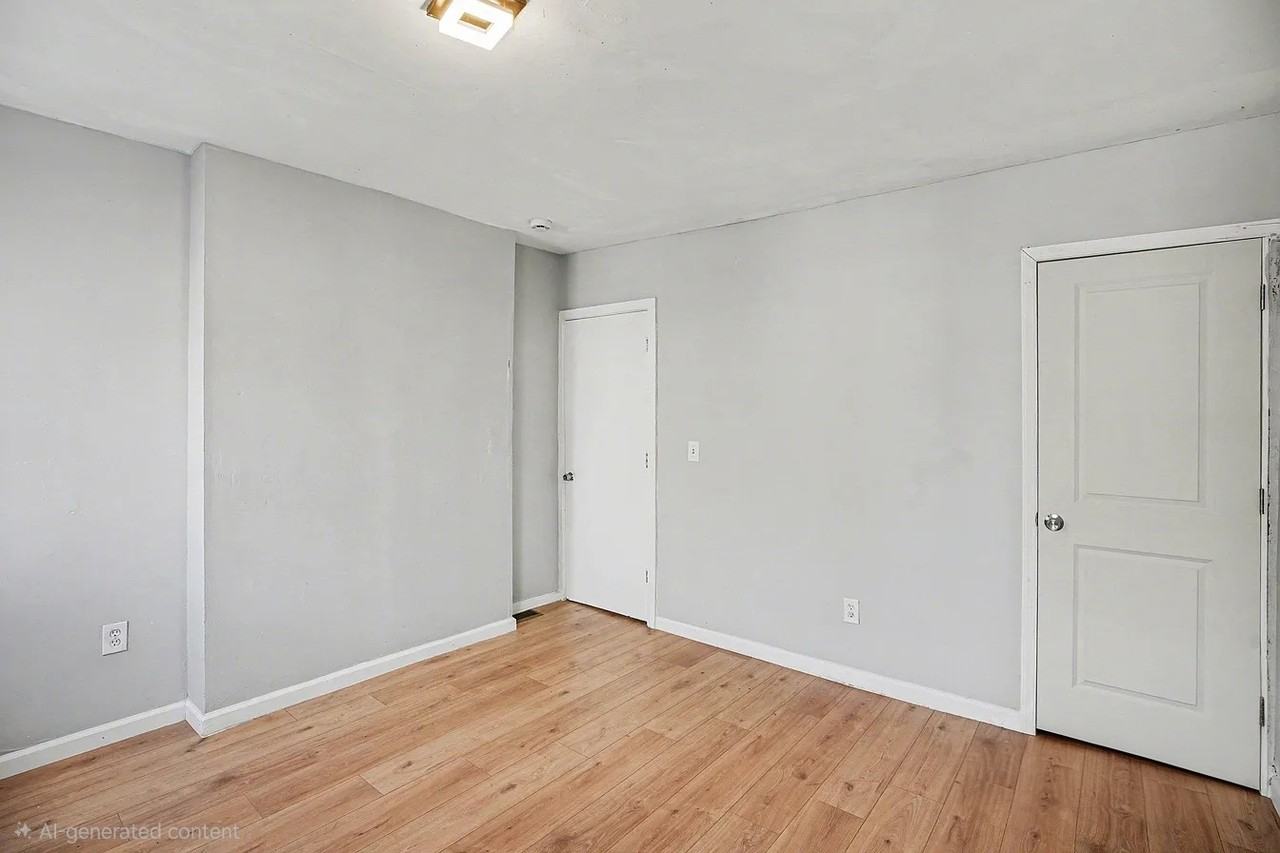 126 W Elm St #NA - Photo 7 of 16