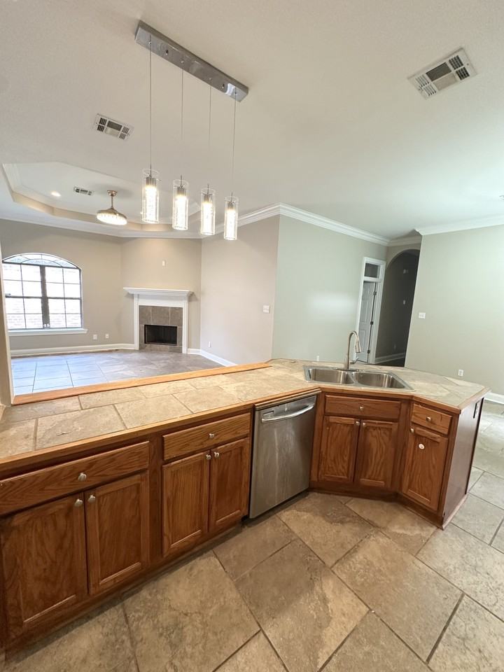 307 Sophie St #NA - Photo 2 of 13