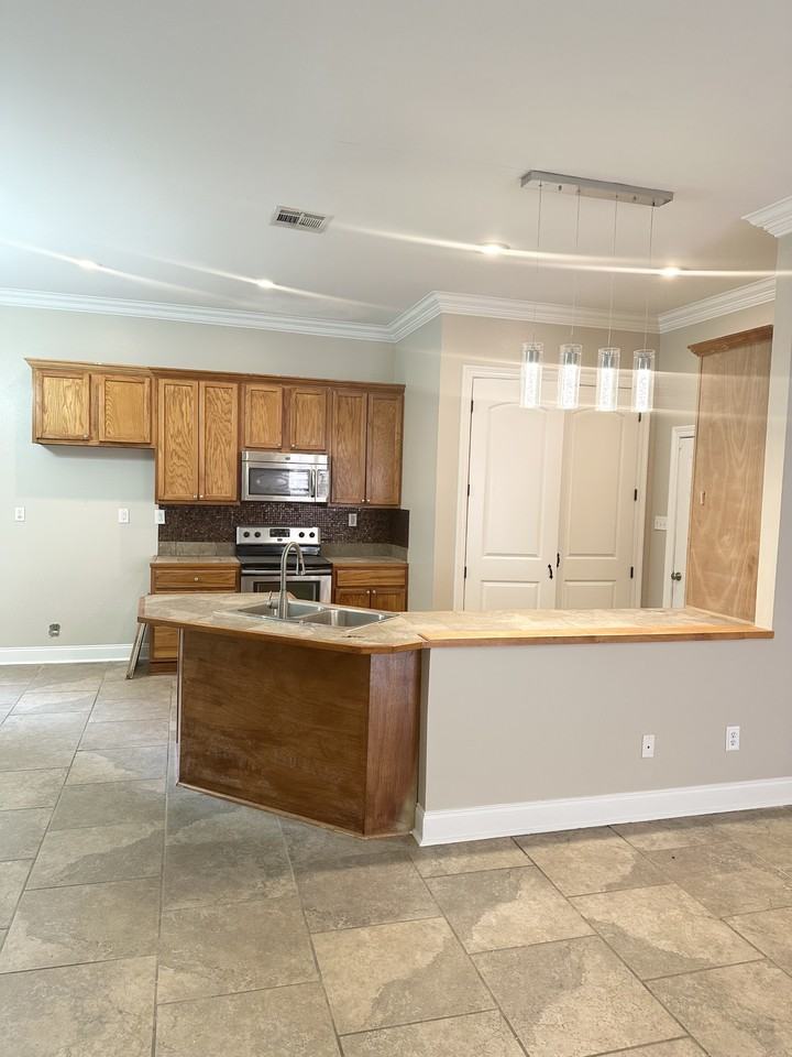 307 Sophie St #NA - Photo 3 of 13