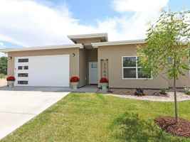 featured image of 3309 Pyrus St #3309
