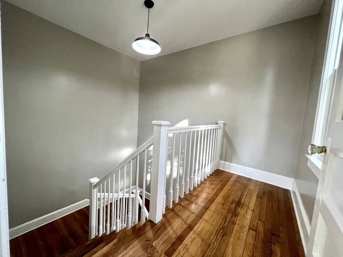 319 Howard St - Photo 6 of 50