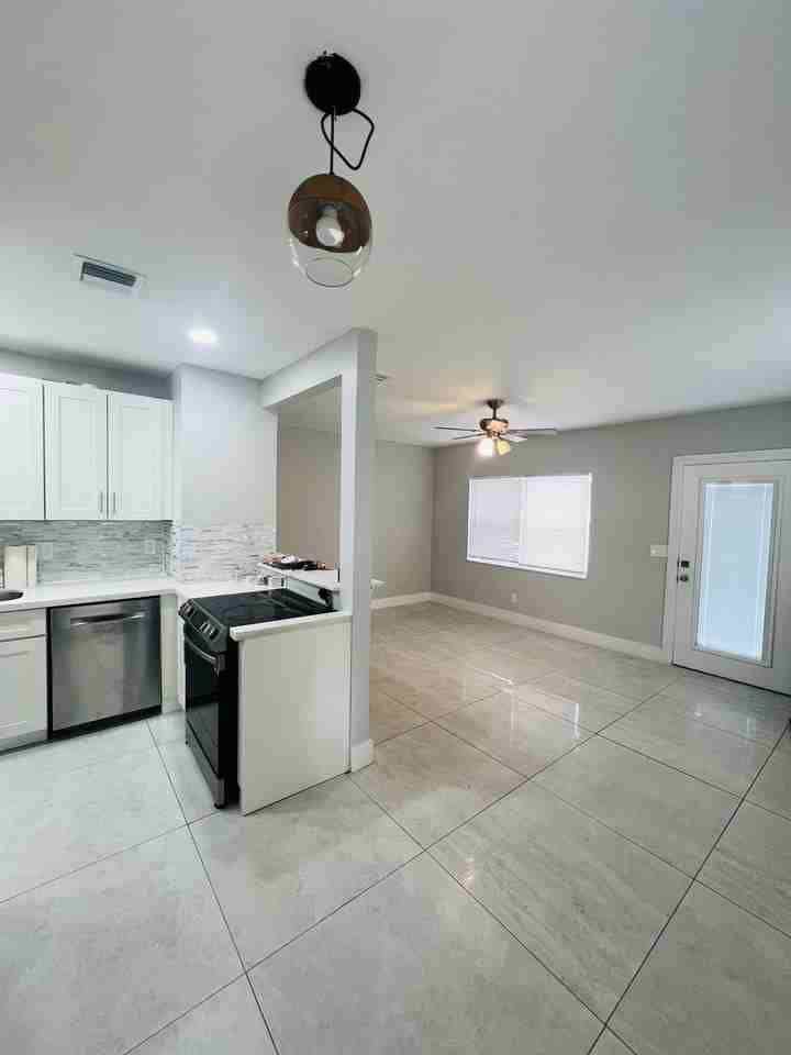 1332 Nw 3rd Ave #NA - Photo 3 of 15