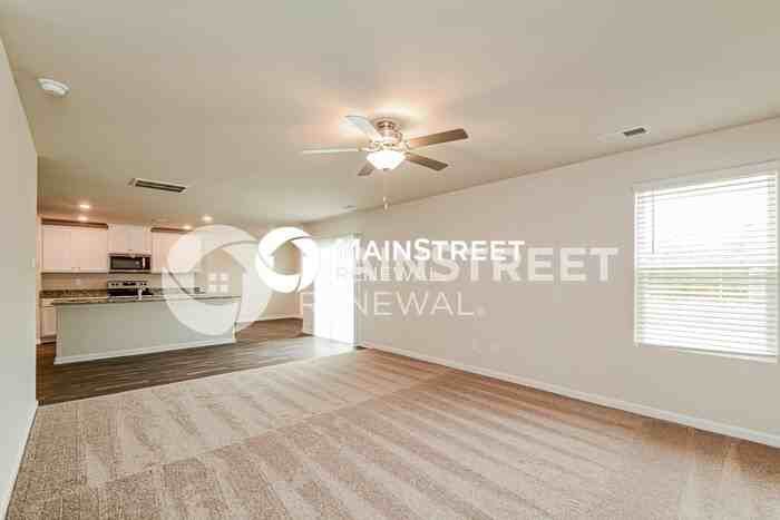 489 Turning Lake Dr - Photo 5 of 17