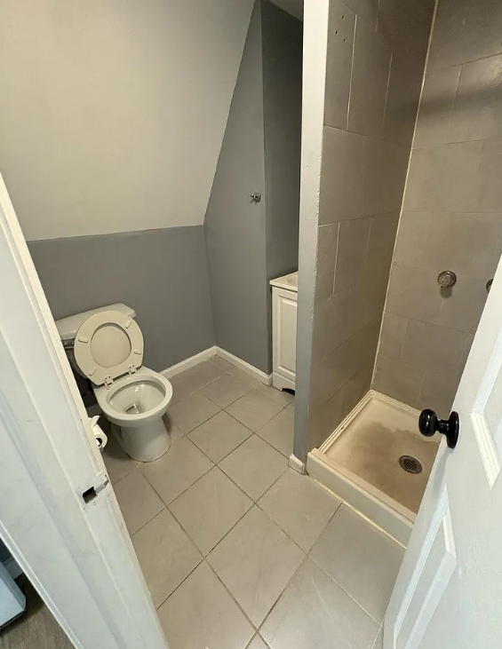 11 Cliff Hill Pl #3R - Photo 3 of 5