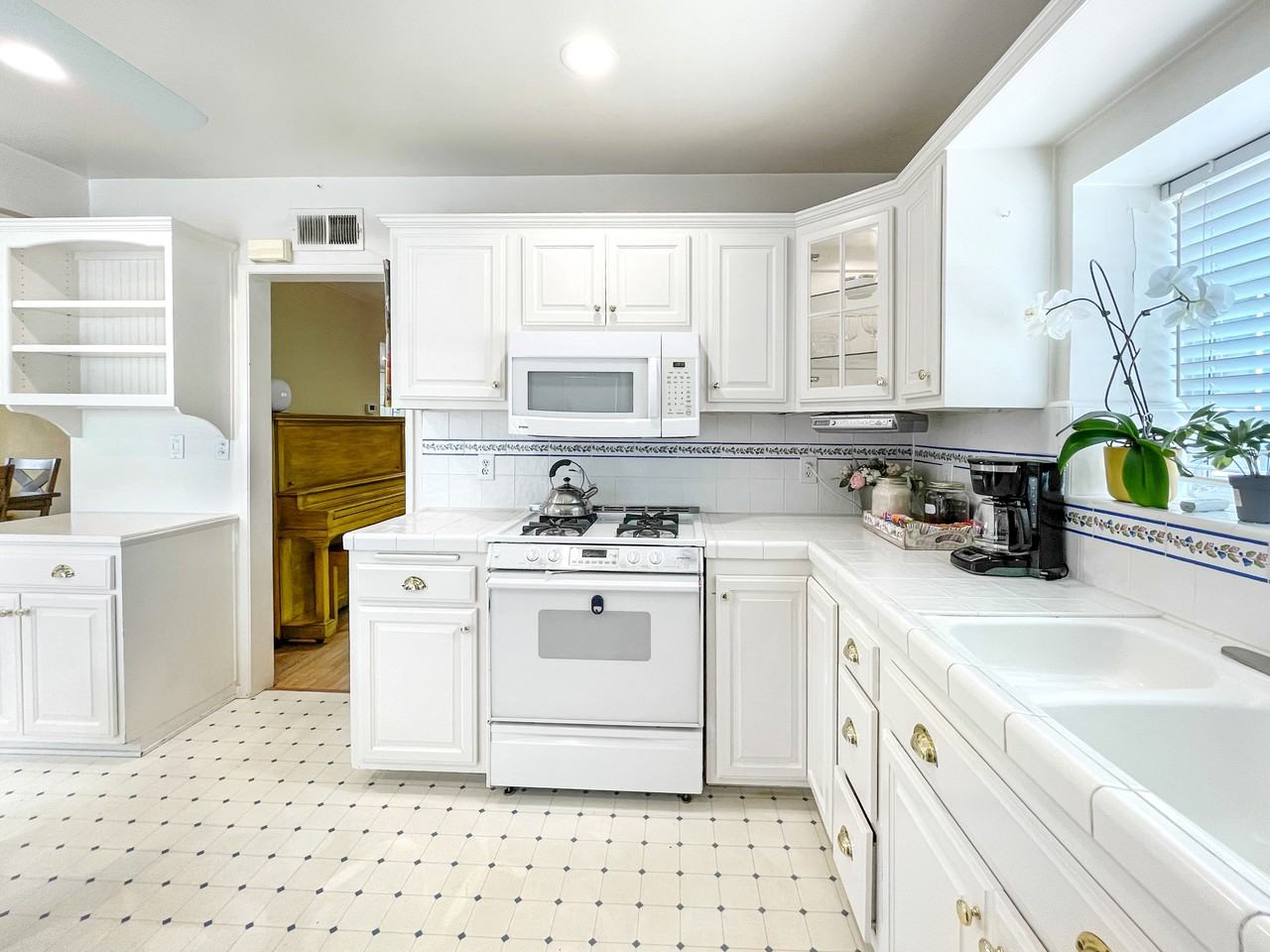 8937 Monogram Ave #NA - Photo 3 of 24