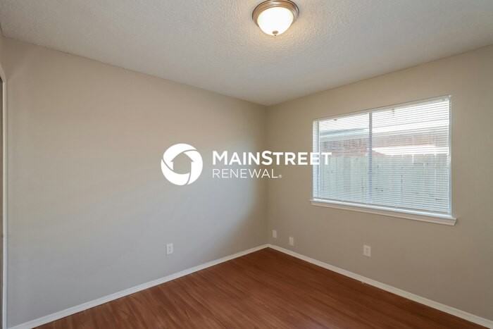 5626 Greenhill Forest Dr - Photo 3 of 12