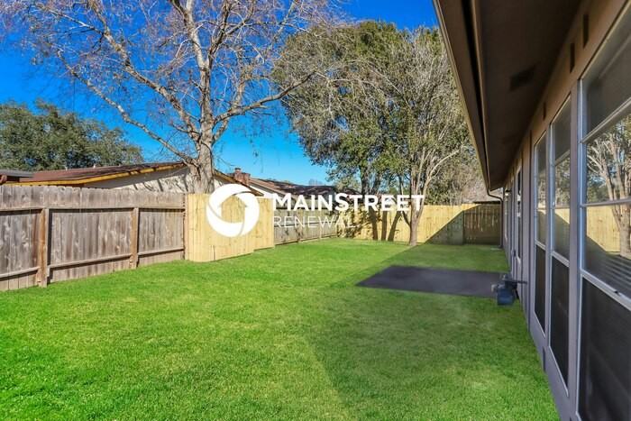 5626 Greenhill Forest Dr - Photo 4 of 12