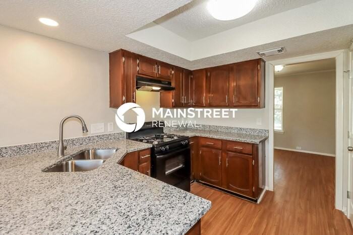 5626 Greenhill Forest Dr - Photo 6 of 12