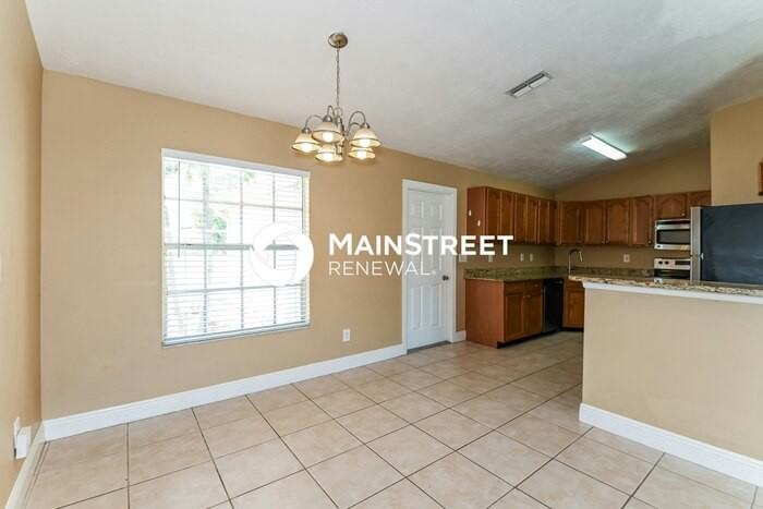 3055 Nw 3rd Pl - Photo 6 of 16