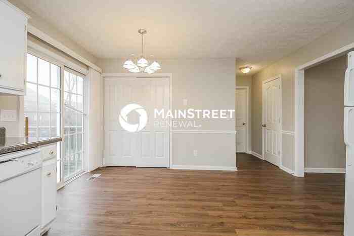921 Turlough Ct - Photo 7 of 17