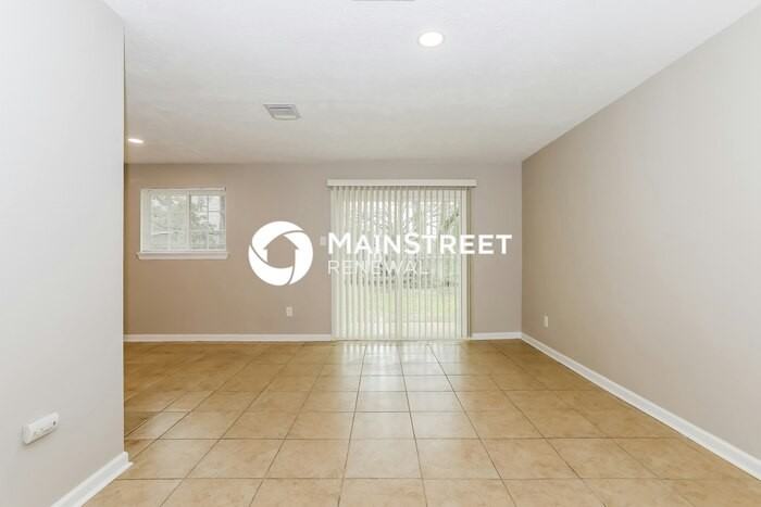 6823 Hanley Ln - Photo 4 of 16
