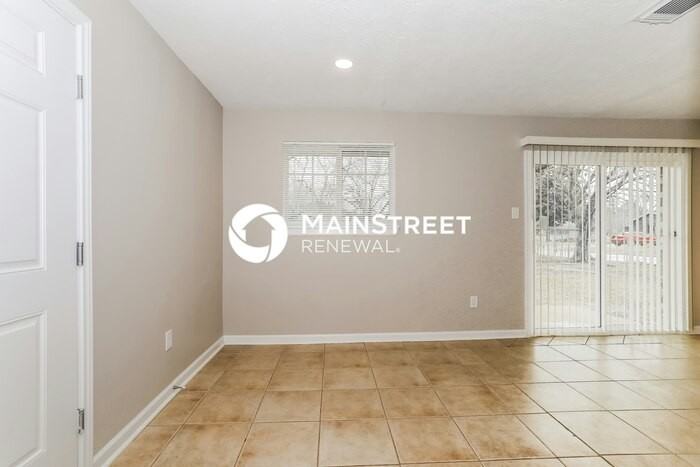 6823 Hanley Ln - Photo 5 of 16