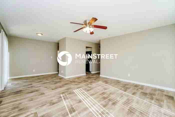 3296 Mark Ct - Photo 5 of 16