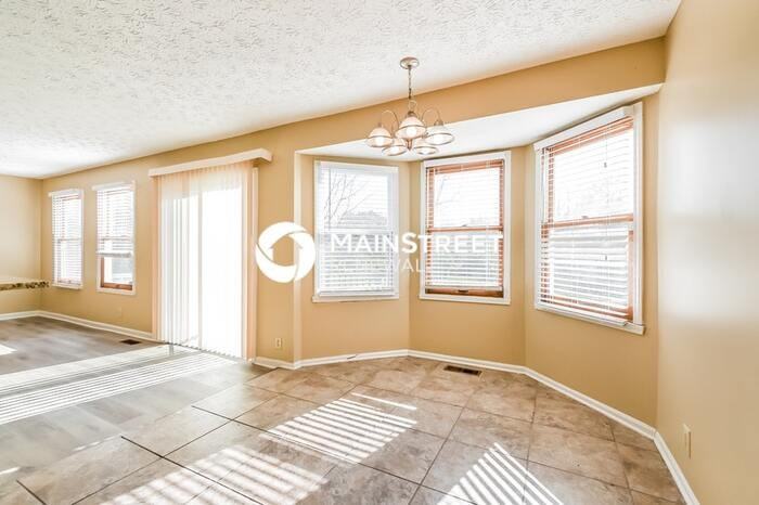 5409 Rapidan Ln - Photo 6 of 17