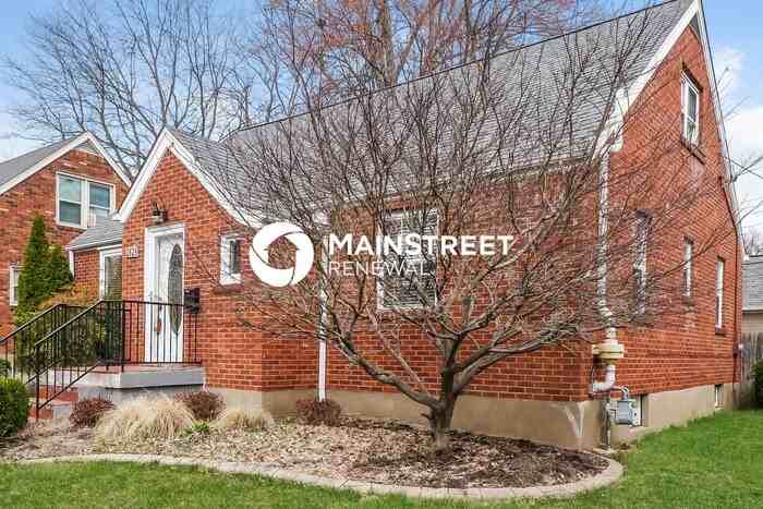 2629 Byron Ave - Photo 6 of 18