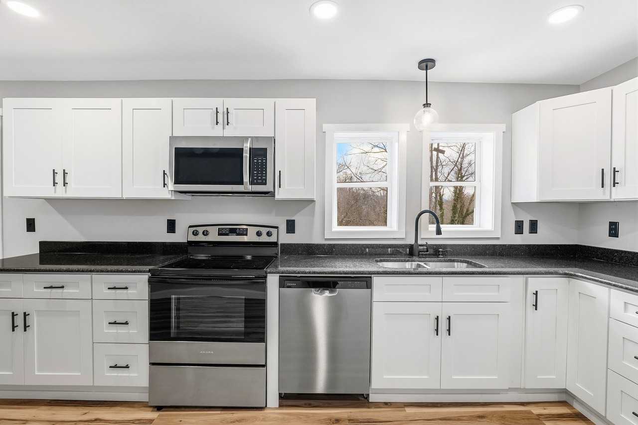 1397 Dutch Cove Rd #NA - Photo 7 of 18
