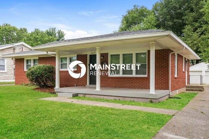 2217 Thistledawn Dr - Photo 4 of 17