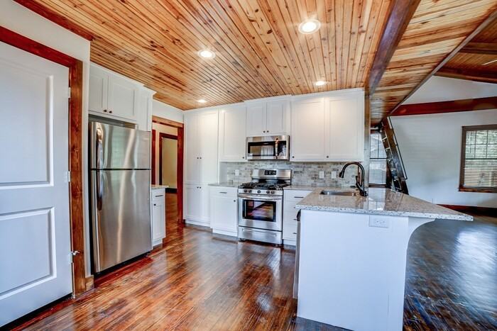 812 S Columbia Ave - Photo 7 of 23