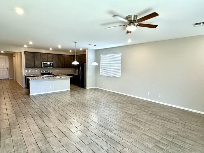 2065 E Brooklyn Dr - Photo 7 of 35