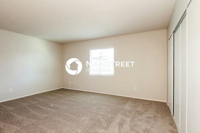 15607 N 60th Ave - Photo 7 of 16