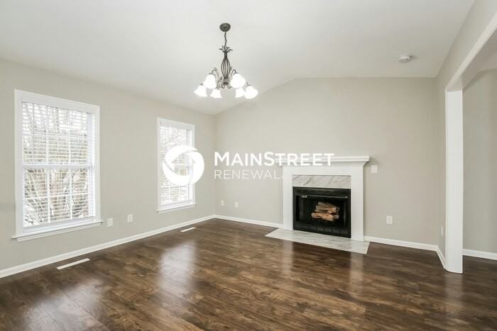 440 Corbin St - Photo 6 of 17