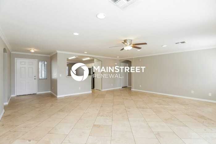 4614 N 86th Dr - Photo 4 of 16