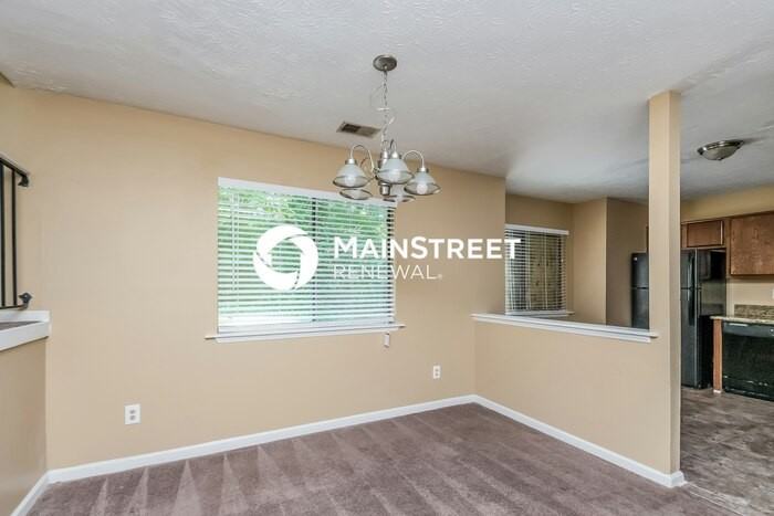 337 Windsor Walk Se - Photo 5 of 15