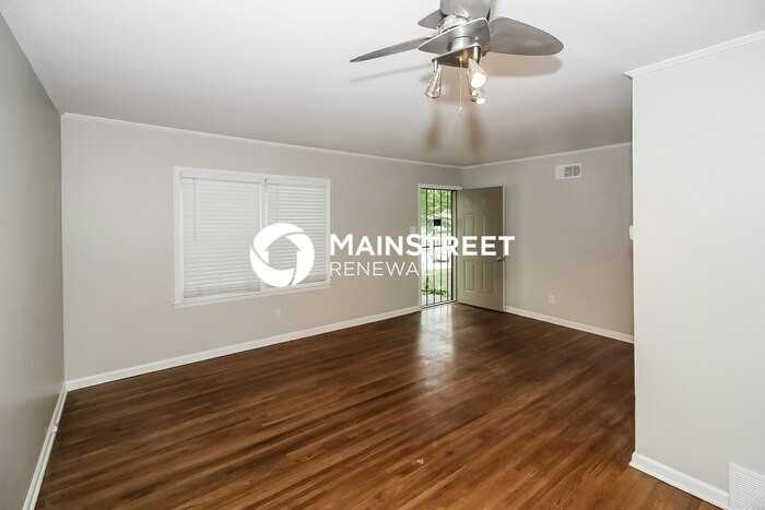 1619 Hopewell Rd - Photo 3 of 16