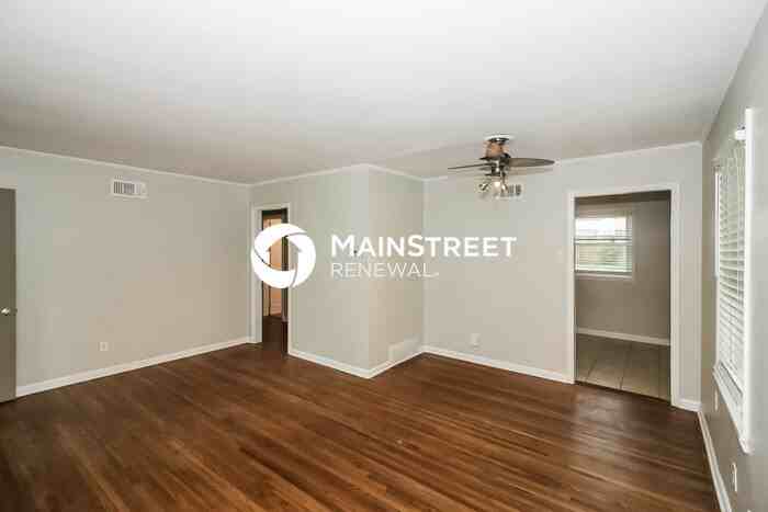 1619 Hopewell Rd - Photo 5 of 16