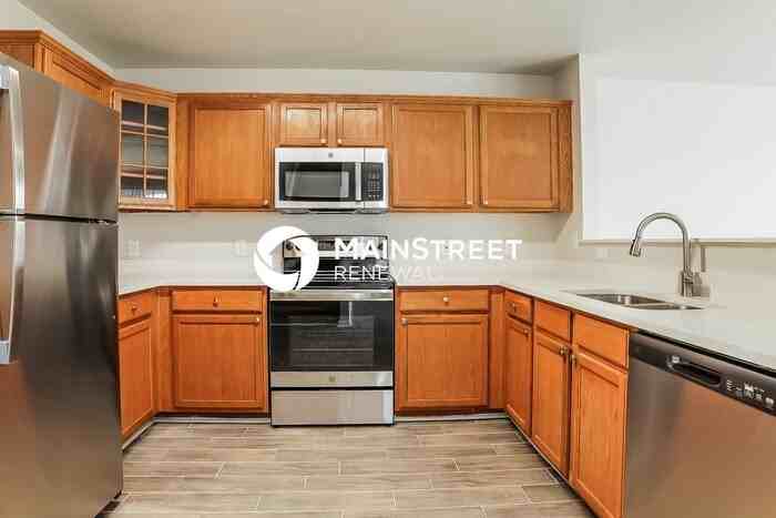 748 Runningbrook Ln - Photo 7 of 17